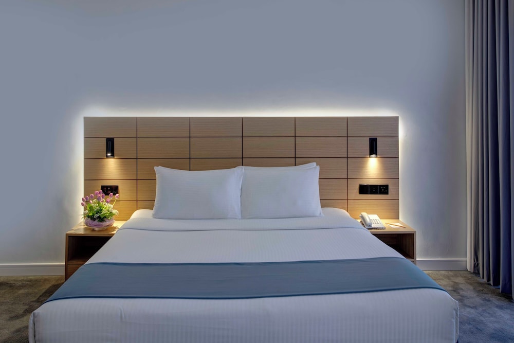 Lotus Grand Hotel Rezervasyon