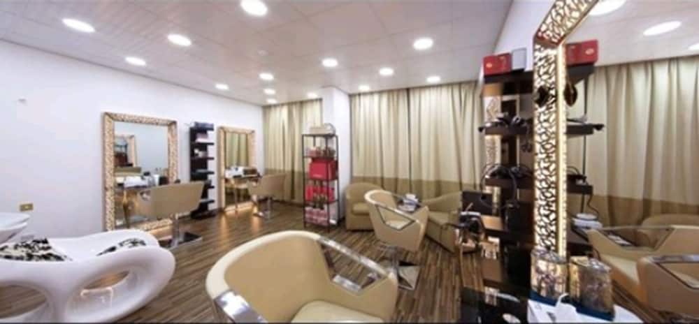 Lotus Grand Hotel Rezervasyon