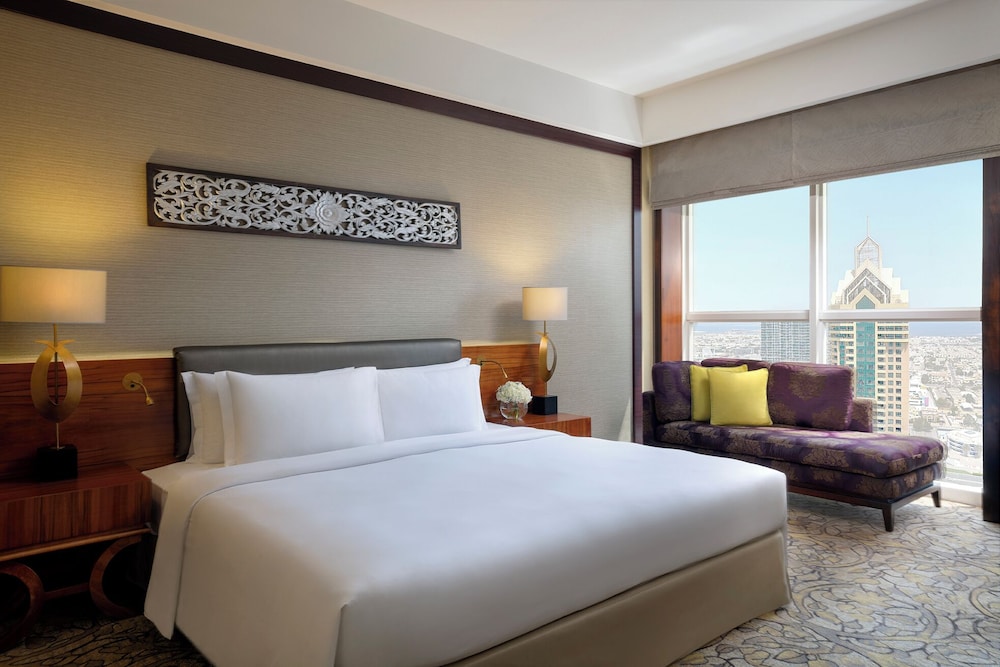 Dusit Thani Dubai Rezervasyon