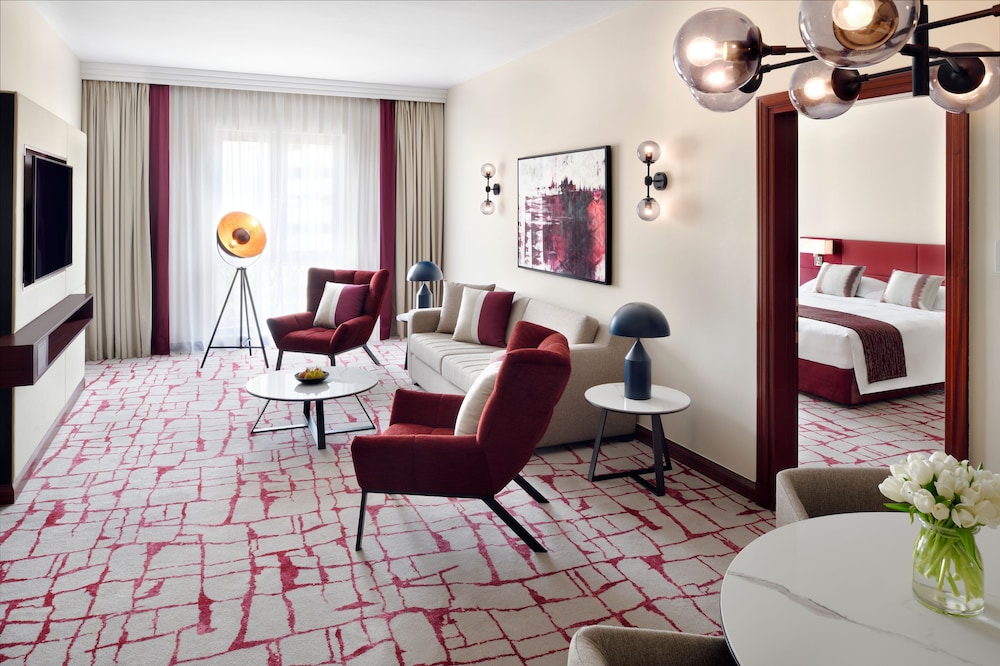 Mövenpick Hotel & Apartments Bur Dubai Rezervasyon