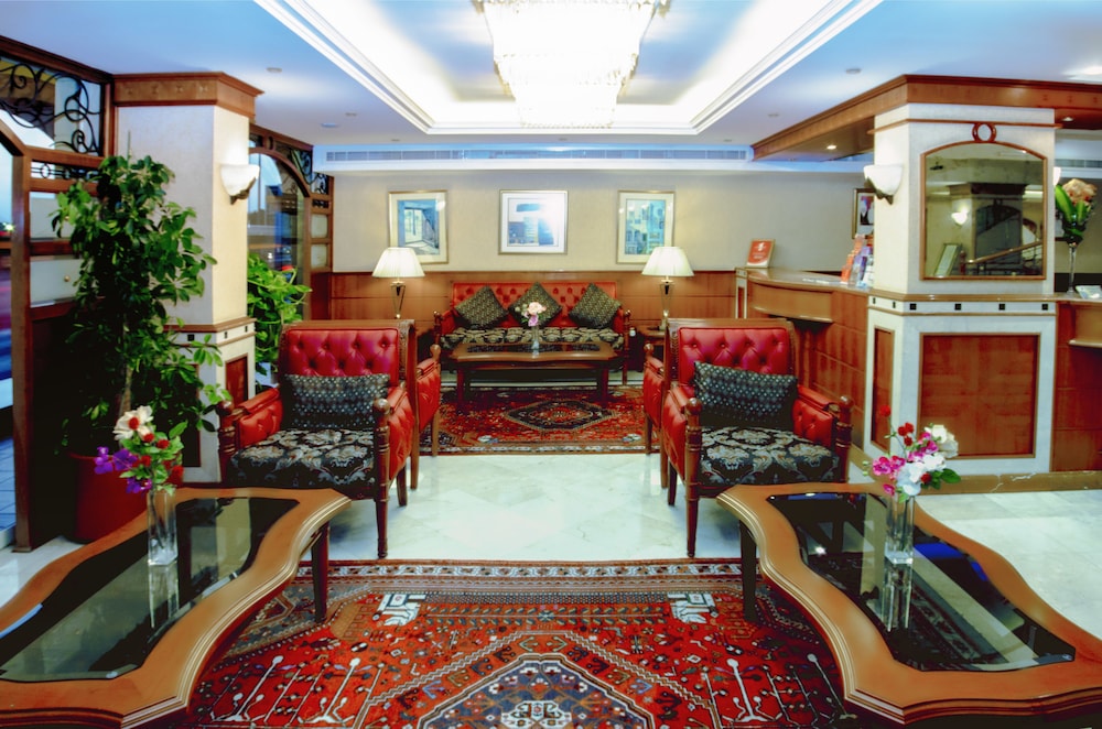 Riviera Hotel Rezervasyon