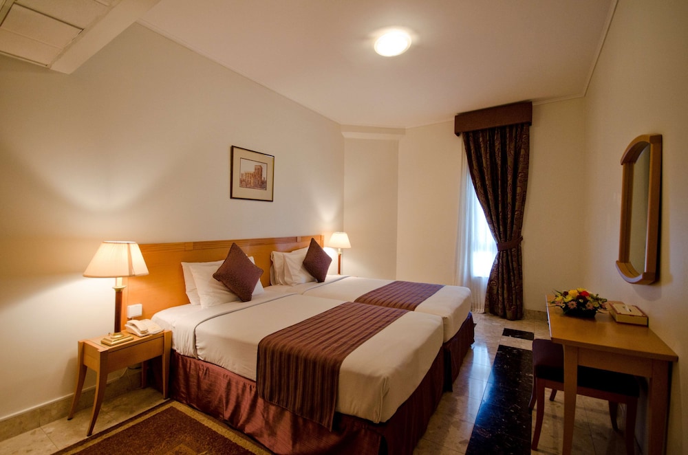 Al Bustan Center & Residence Rezervasyon