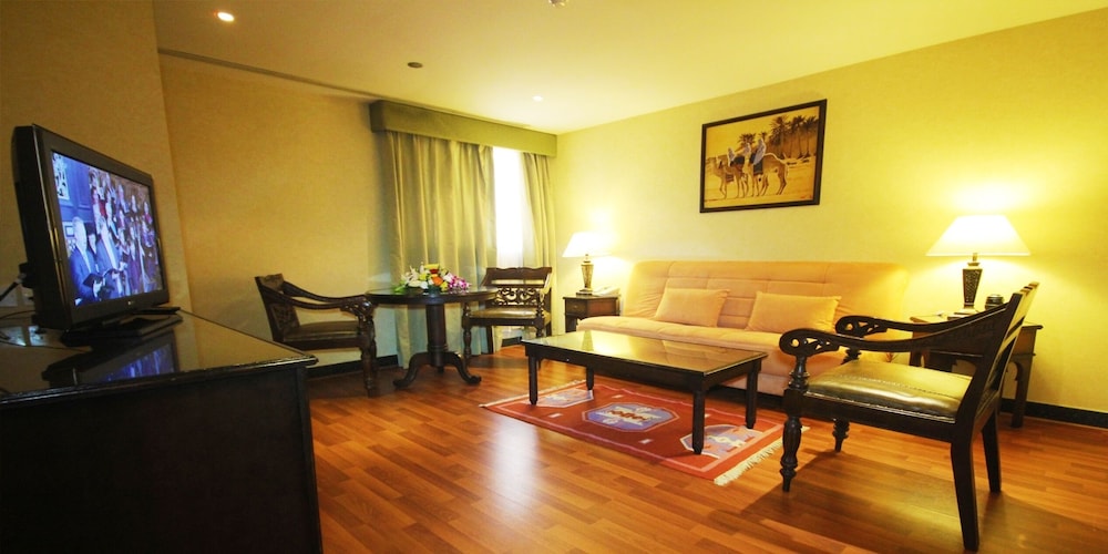 Arabian Courtyard Hotel & Spa Rezervasyon