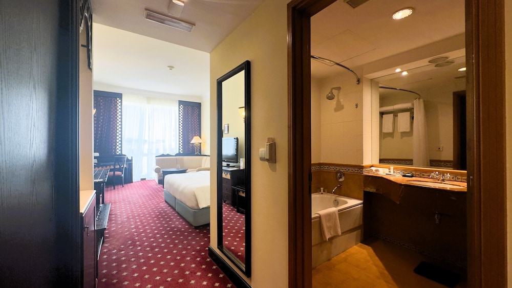 Millennium Airport Hotel Dubai Rezervasyon