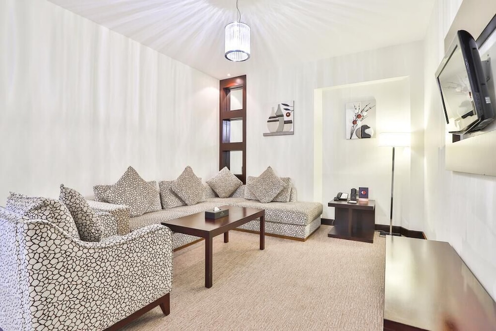 Landmark Summit Hotel Rezervasyon