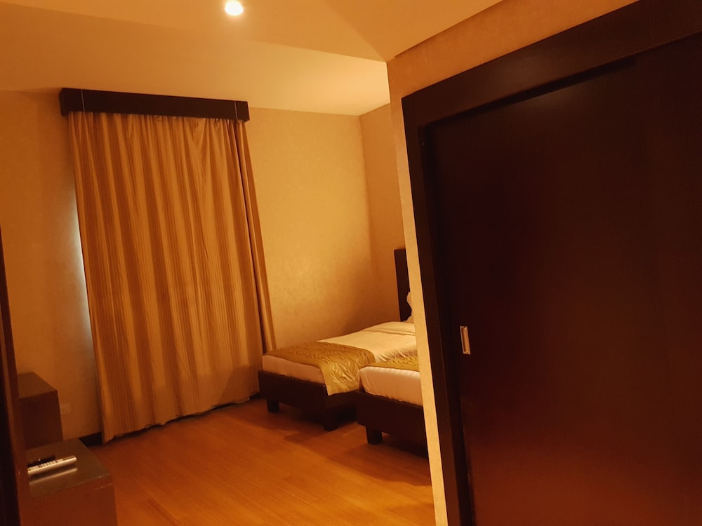 Tulip Creek Hotel Apartments Rezervasyon