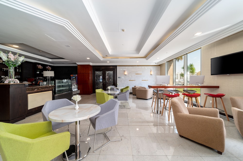 Star Metro Deira Hotel Apartments Rezervasyon