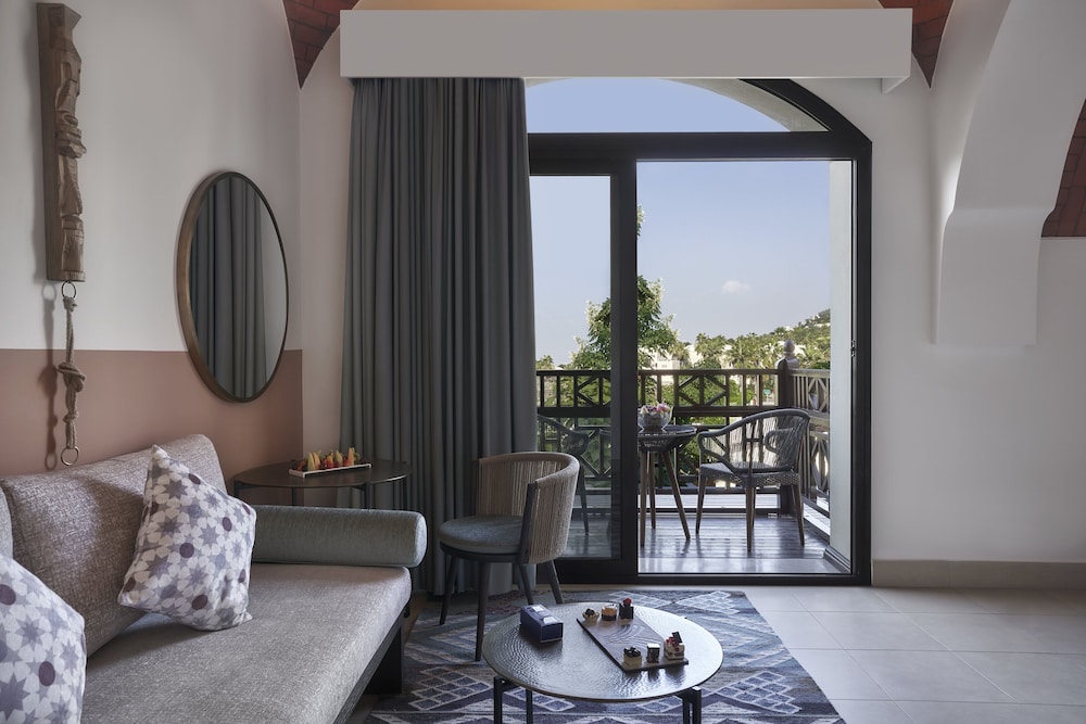 The Cove Rotana Resort Ras Al Khaimah Rezervasyon