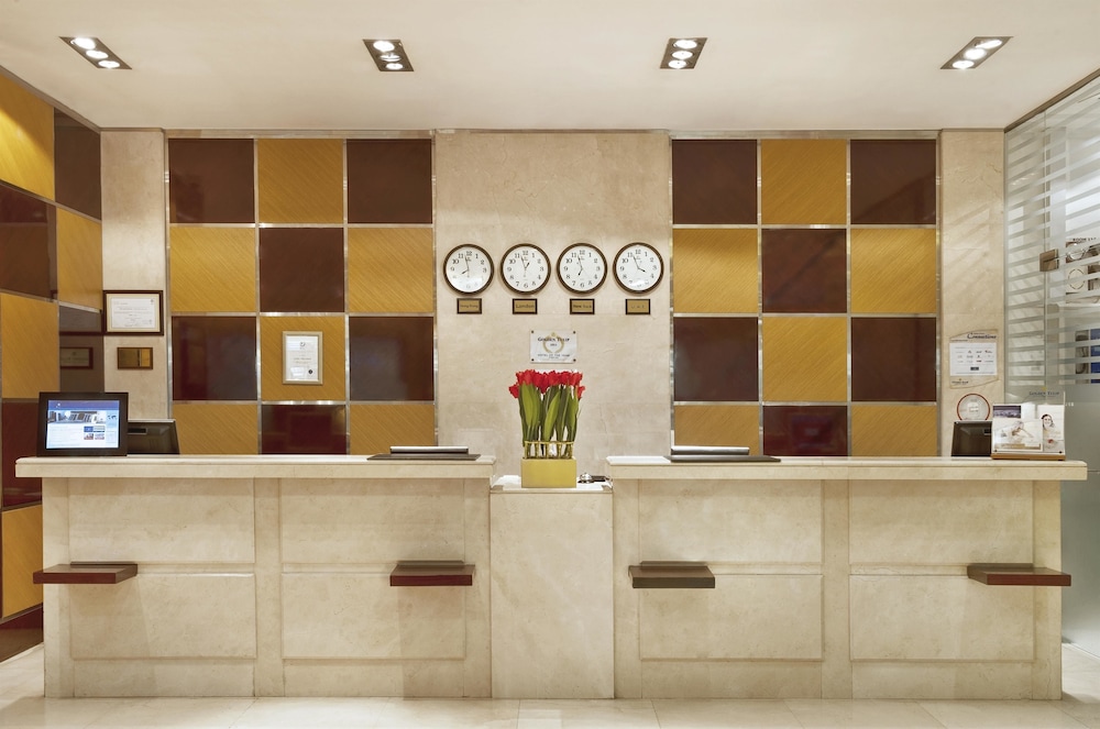 Golden Tulip Sharjah Rezervasyon