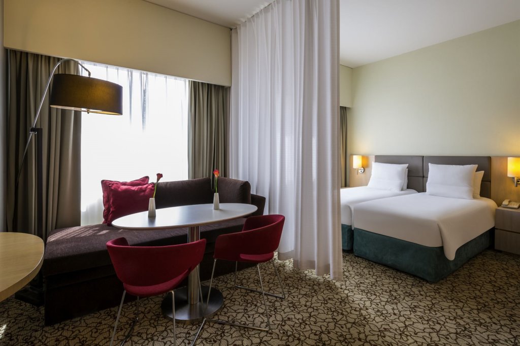 Novotel Suites Mall Avenue Dubai Rezervasyon