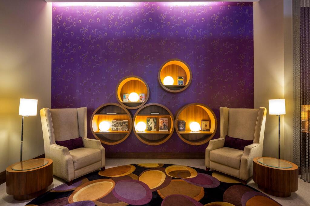 Novotel Suites Mall Avenue Dubai Rezervasyon