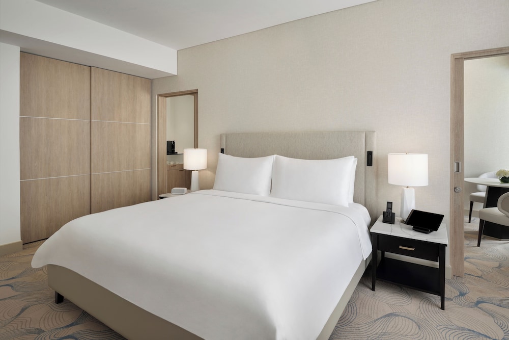 JW Marriott Hotel Marina Rezervasyon