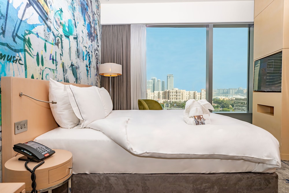 Media One Hotel Rezervasyon