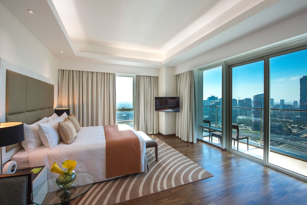 La Suite Dubai Hotel & Apartments Rezervasyon