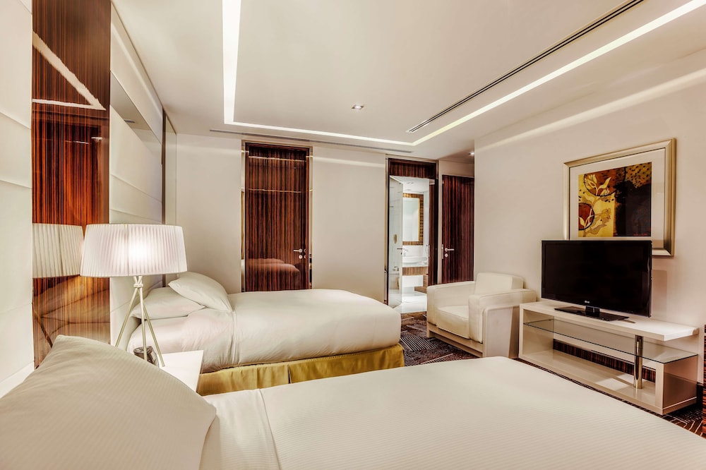 Hilton Dubai The Walk Rezervasyon