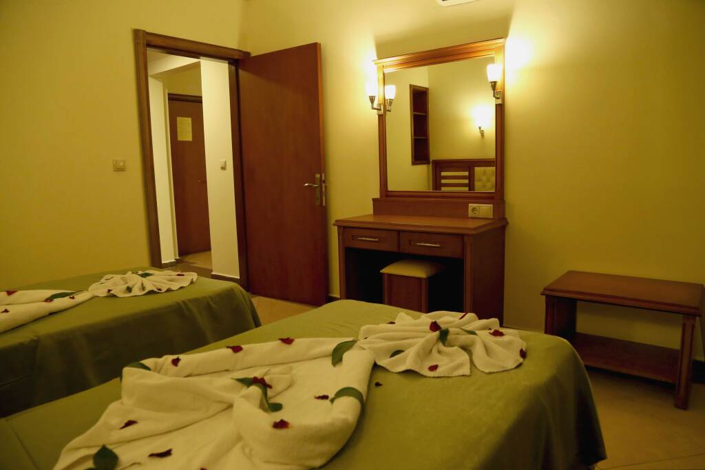 Club Karakas Rezervasyon