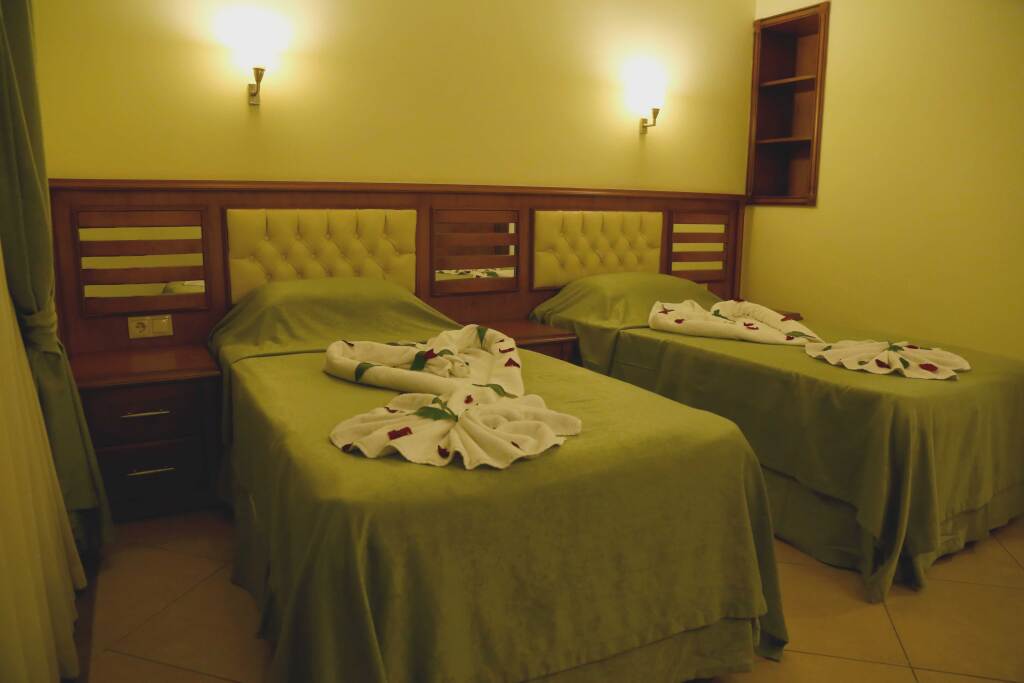 Club Karakas Rezervasyon