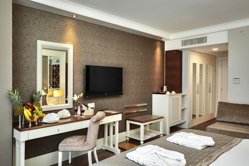 Sunis Efes Royal Palace Resort & Spa Rezervasyon