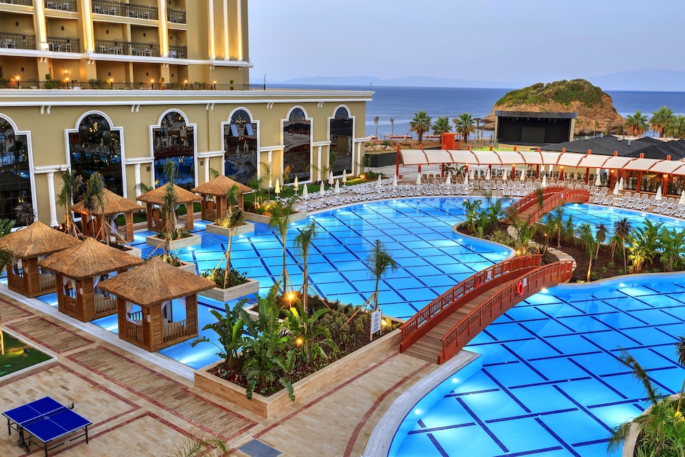 Sunis Efes Royal Palace Resort & Spa Rezervasyon