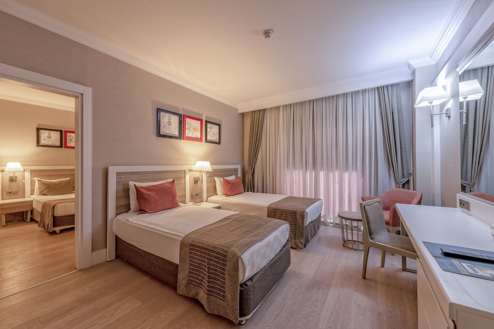 LRS Port River Hotel & Spa Rezervasyon