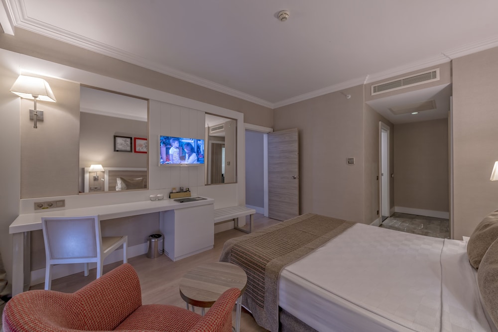 LRS Port River Hotel & Spa Rezervasyon