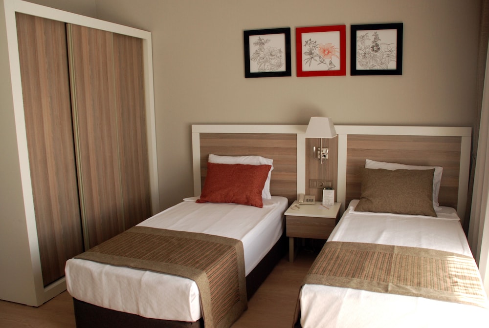 LRS Port River Hotel & Spa Rezervasyon