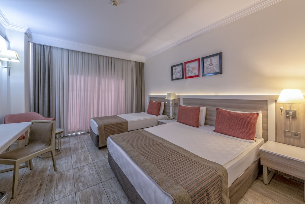 LRS Port River Hotel & Spa Rezervasyon