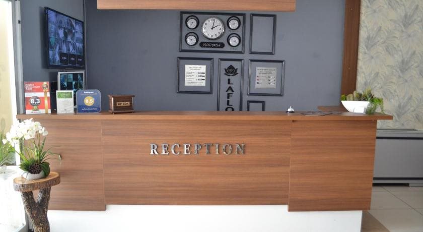 La Flora House Hotel Rezervasyon