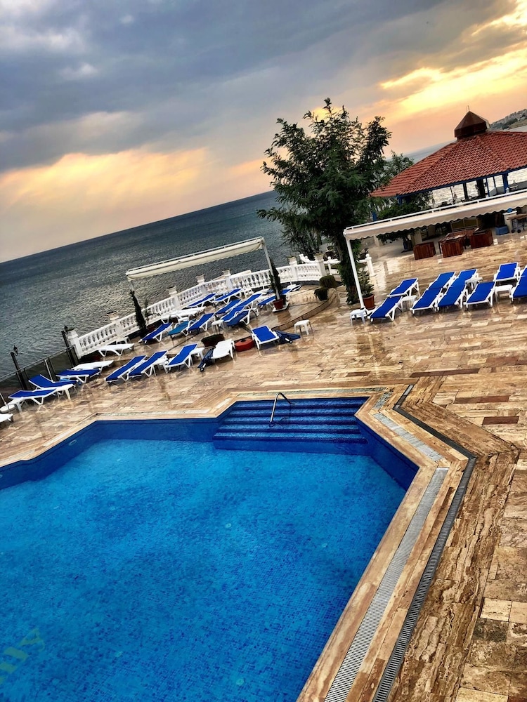 Hotel Family Resort Rezervasyon