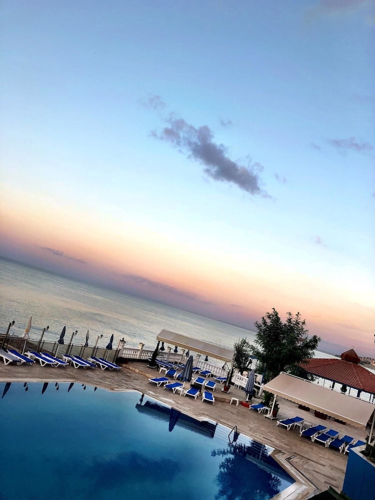 Hotel Family Resort Rezervasyon