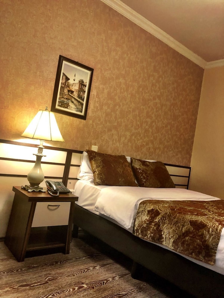 Hotel Family Resort Rezervasyon