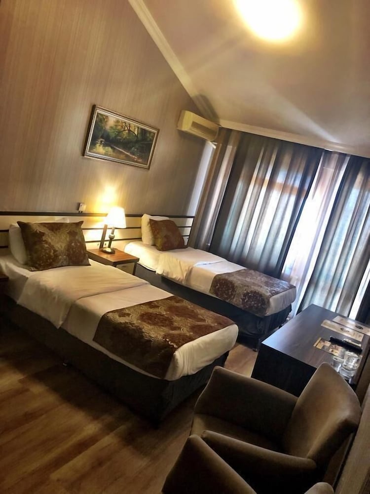 Hotel Family Resort Rezervasyon
