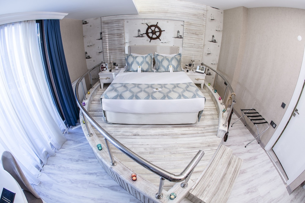 Demonti Hotel Rezervasyon