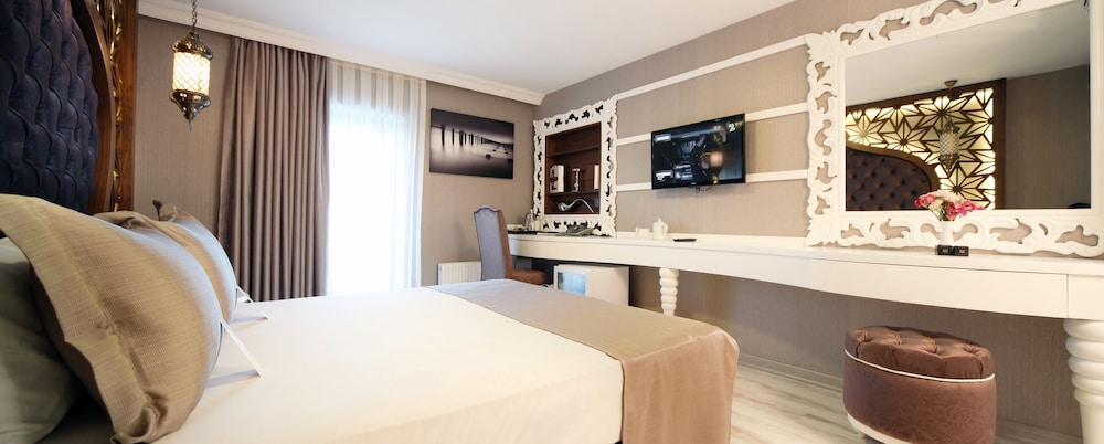 Demonti Hotel Rezervasyon