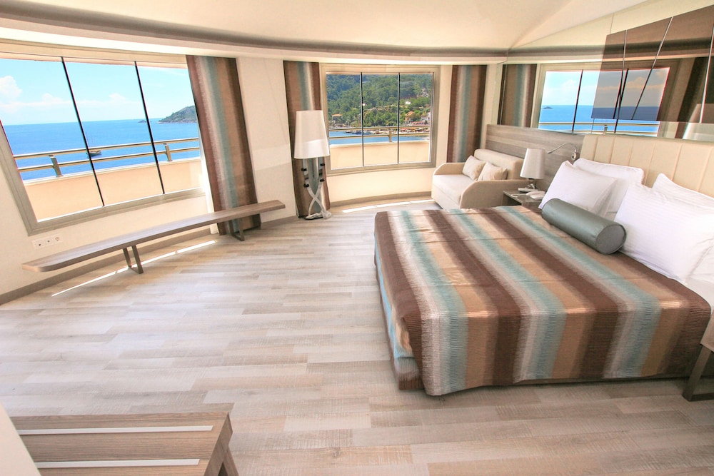 Turunç Premium Otel Rezervasyon