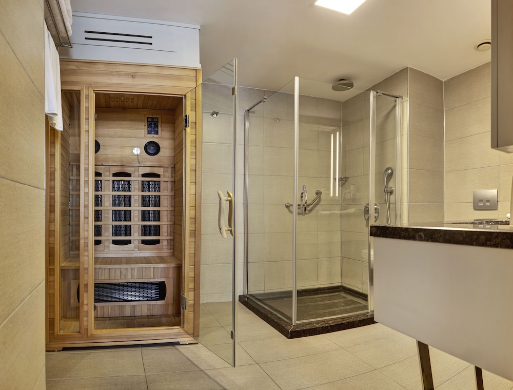 Ramada Plaza by Wyndham Izmir Rezervasyon