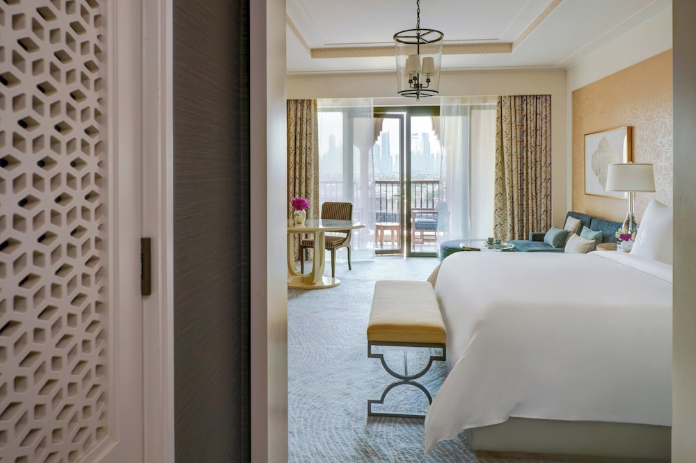 Four Seasons Resort Dubai at Jumeirah Beach Rezervasyon