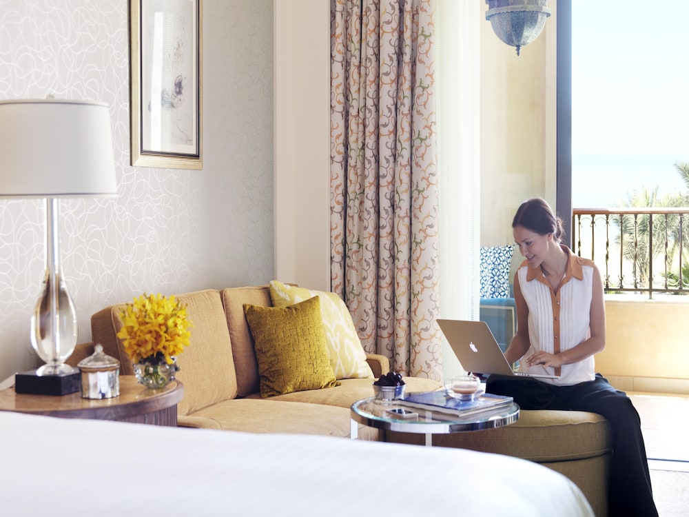 Four Seasons Resort Dubai at Jumeirah Beach Rezervasyon