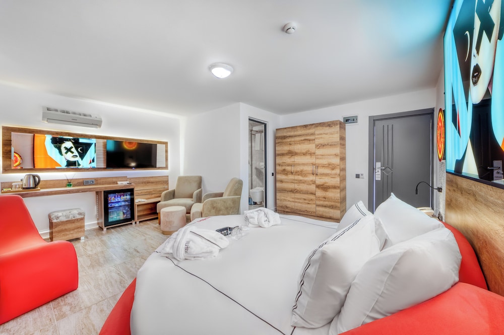 I?llusion Beach Club Hotel Rezervasyon