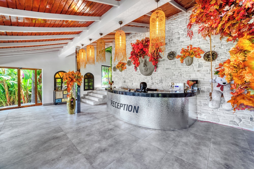 I?llusion Beach Club Hotel Rezervasyon