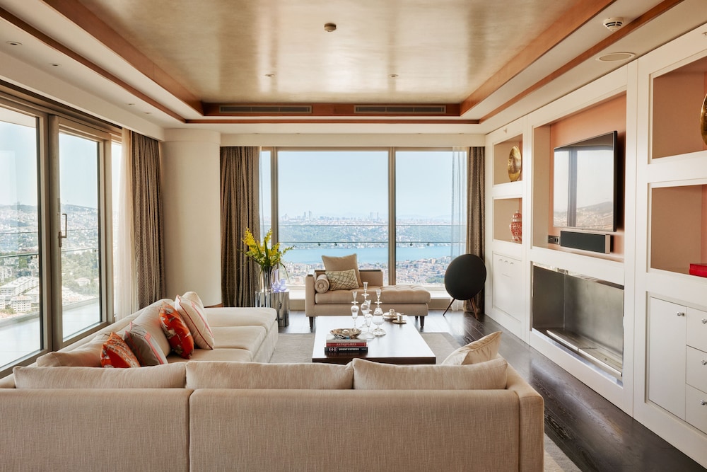 Raffles Istanbul Rezervasyon