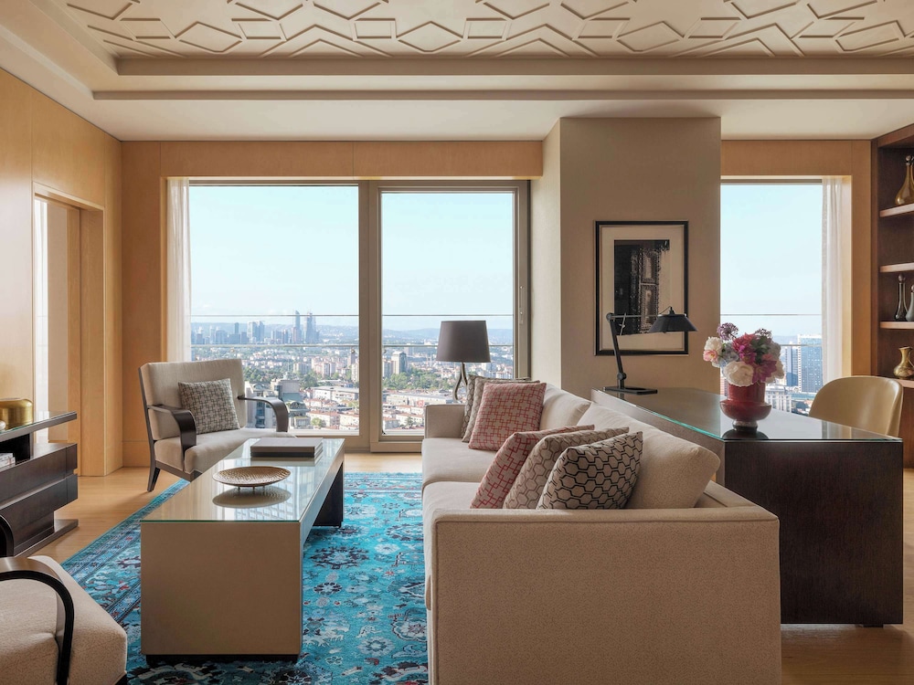 Raffles Istanbul Rezervasyon