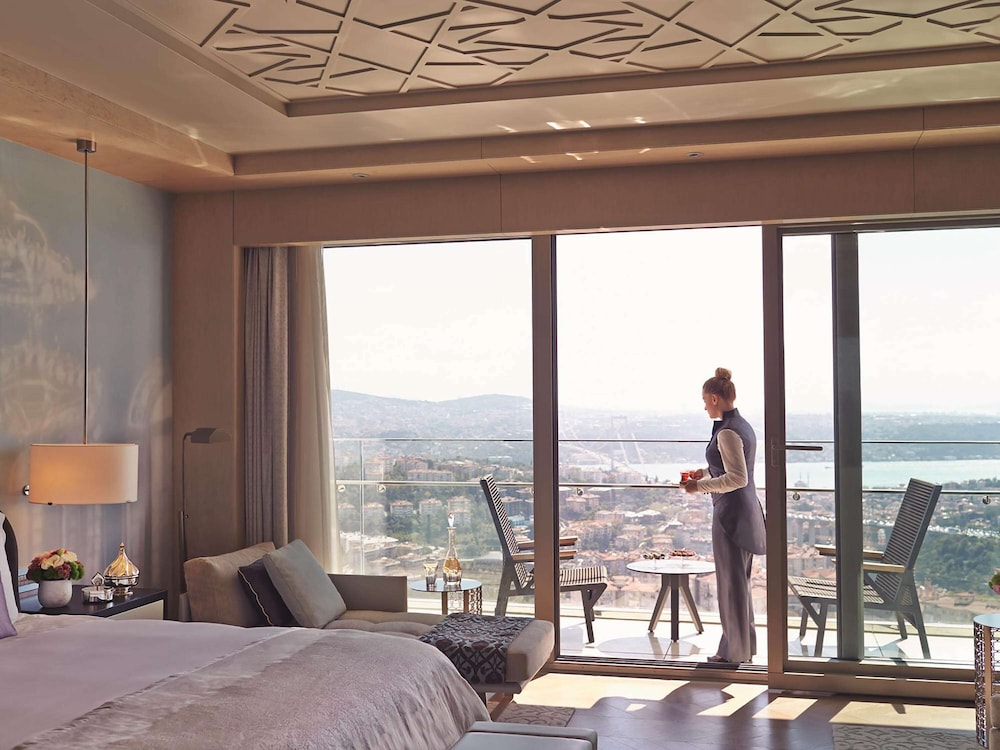 Raffles Istanbul Rezervasyon
