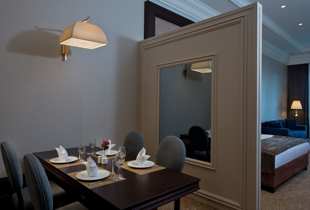 Vialand Palace Hotel Rezervasyon