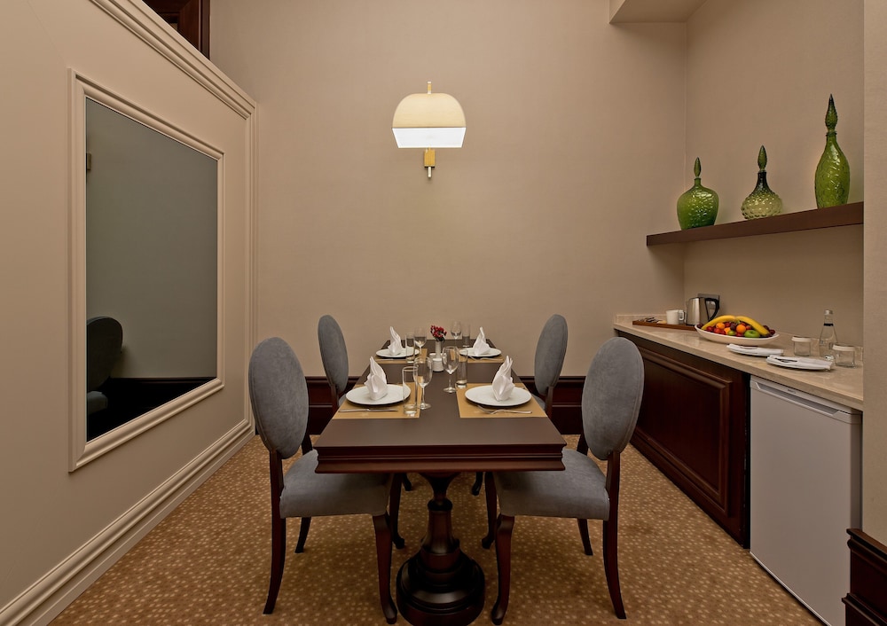 Vialand Palace Hotel Rezervasyon