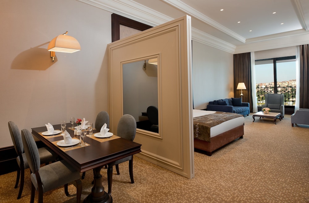 Vialand Palace Hotel Rezervasyon