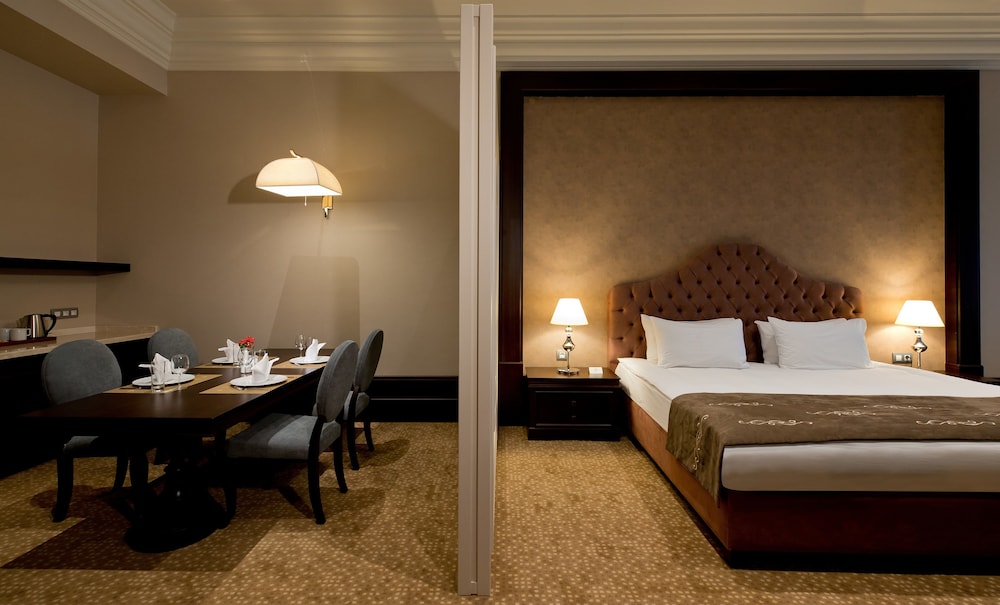 Vialand Palace Hotel Rezervasyon