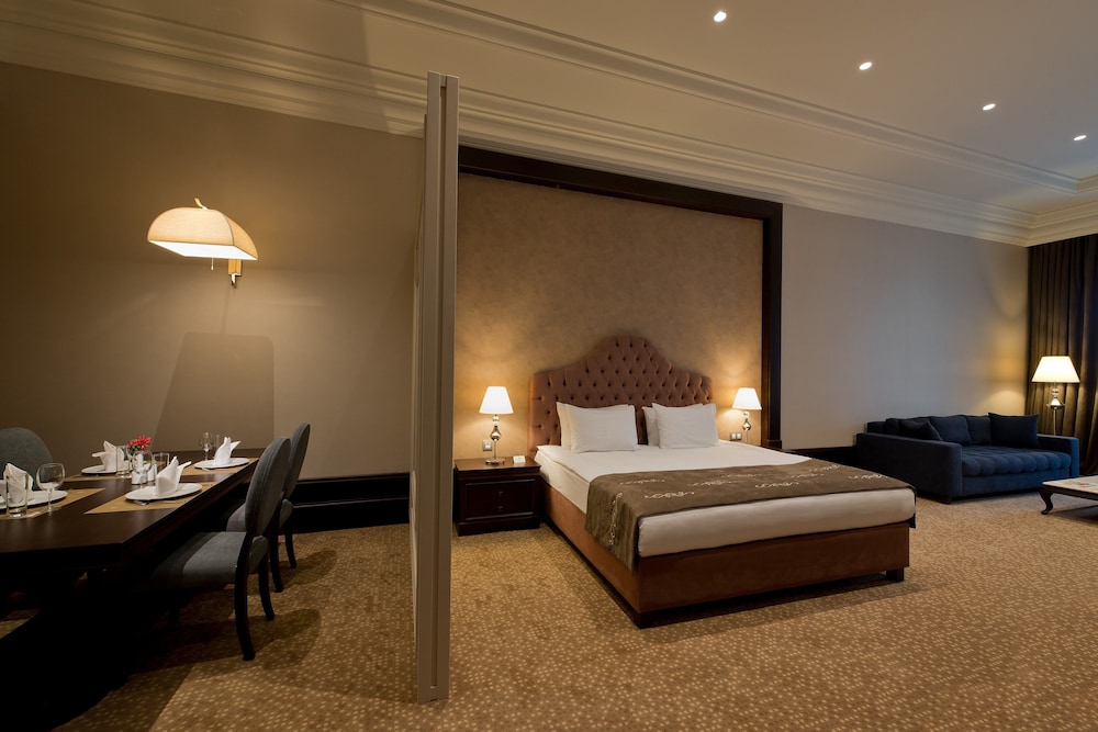 Vialand Palace Hotel Rezervasyon