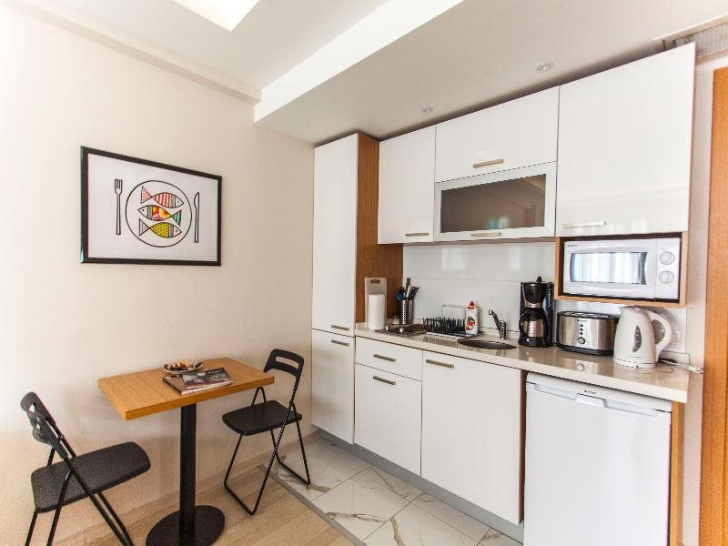 Holas Apartments Rezervasyon