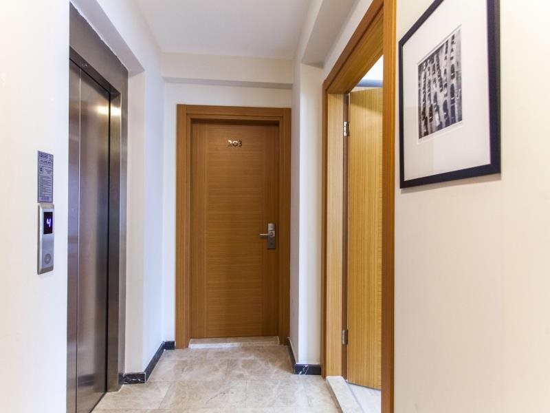Holas Apartments Rezervasyon